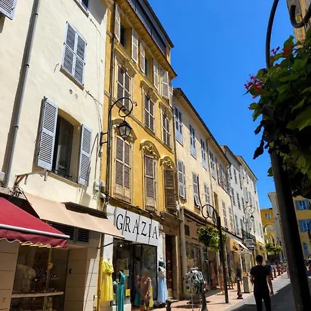 Apartmán T2 Climatise Au Coeur Du Vieil